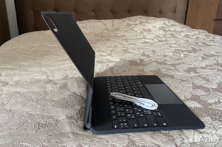 Чехол-клавиатура moonfish для iPad Pro 12.9