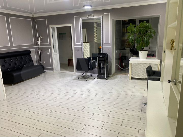 Свободного назначения, 70 м²