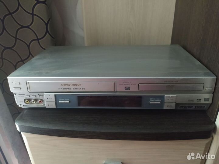 Видеомагнитофон и dvd Panasonic на запчасти