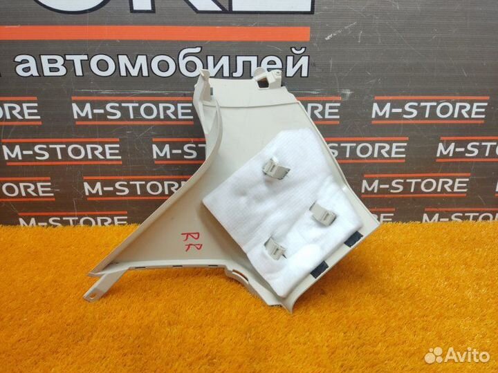 Обшивка стойки задняя правая Audi Q5 8R cdnc 2010