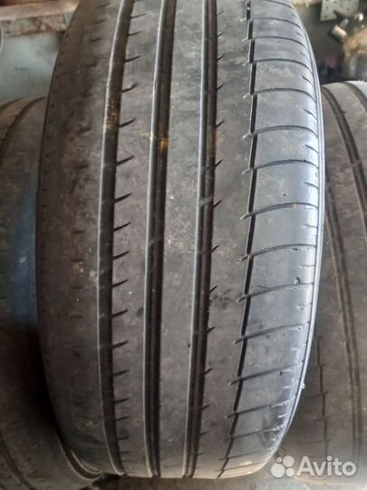 Triangle Sportex TSH11 215/55 R17 114N