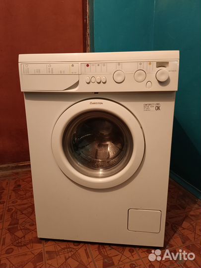 Стиральная машина Аристон ALS 1048 CTX на запчасти