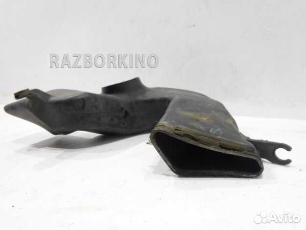 Воздухозаборник двигателя