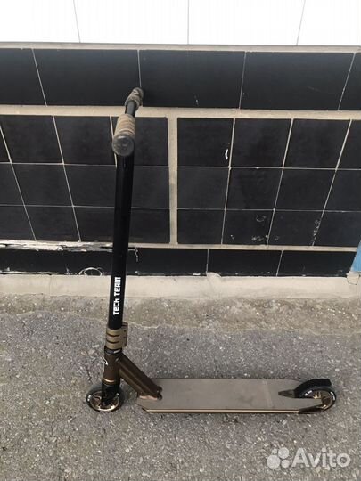 Трюковой самокат tech team