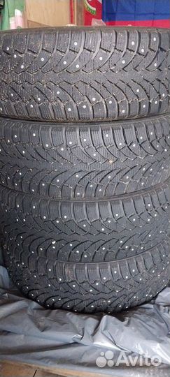 Pirelli Formula Ice 215/65 R16