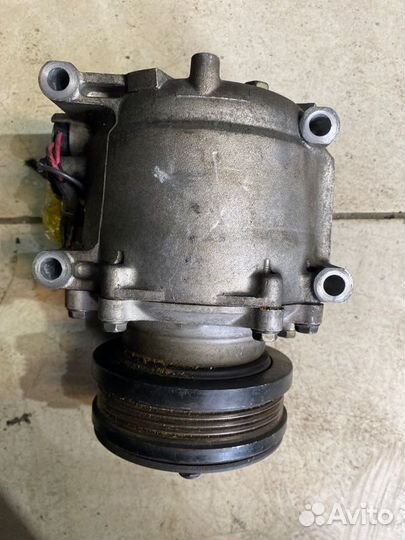 Компрессор кондиционера Honda Cr-V В20