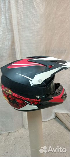 Кроссовый шлем