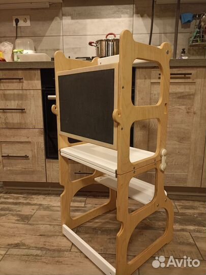 Башня помощника-столик