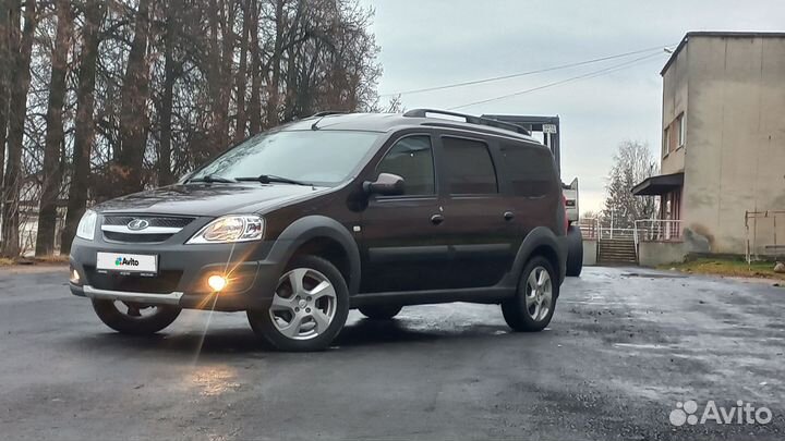 ВАЗ Largus Cross 1.6 МТ, 2019, 105 000 км