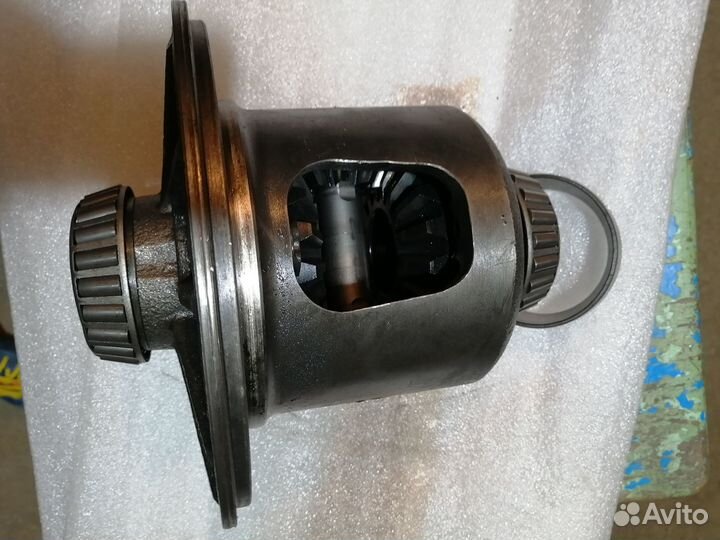 Задний дифференциал Dodge RAM 2004 4,7 dana 9.25