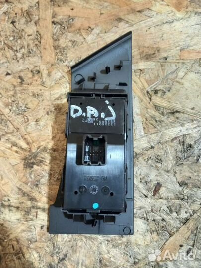 Блок Управления стеклоподъемниками Опель Астра J