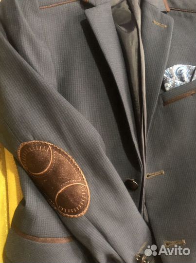 Школьный костюм