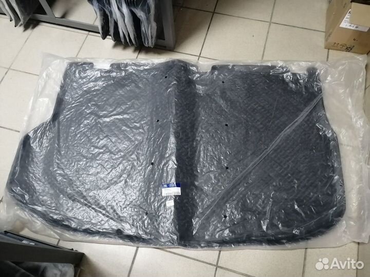 Ковер багажника Хендай Н-1. Новый. Оригинал