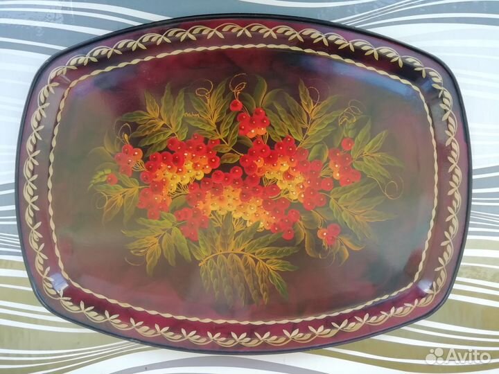 Поднос Нижнетагильский