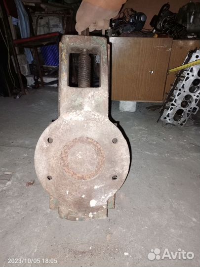 Тиски станочные