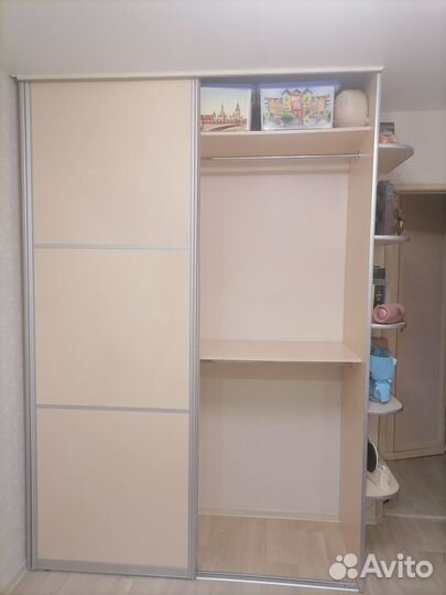 Шкаф/письменный стол/шкаф для книг