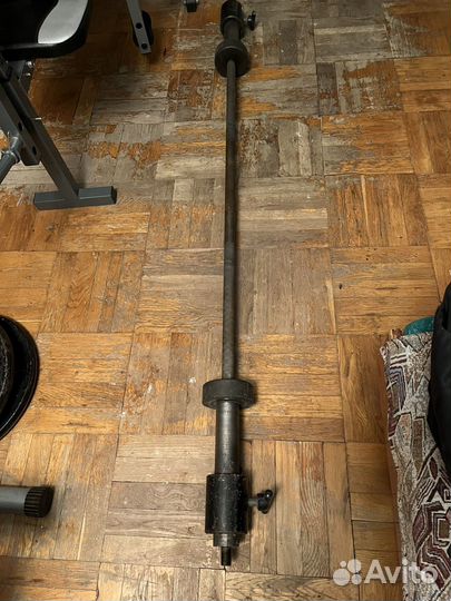 Скамейка со стойками и штанга