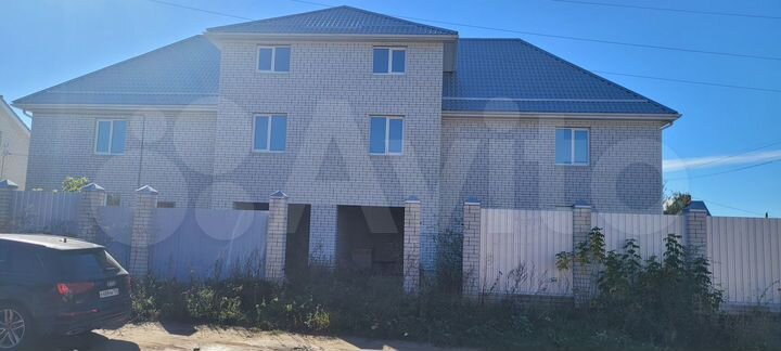 Коттедж 330 м² на участке 3 сот.