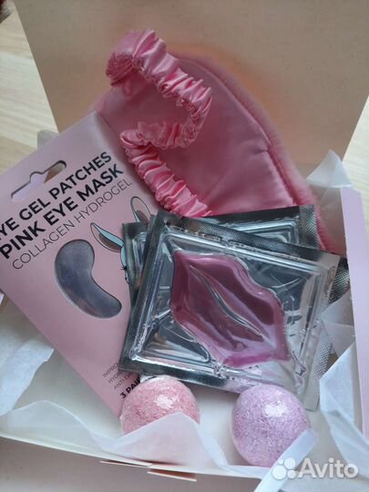 Подарочный набор косметики Розовый кролик