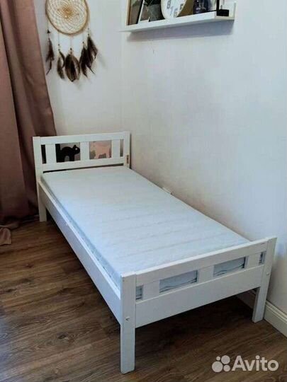 Детская кровать IKEA с матрасом