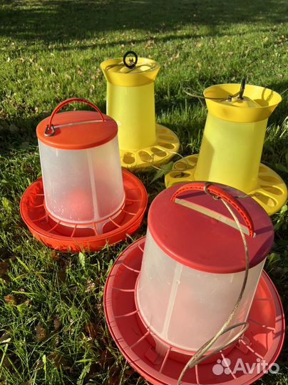 Кормушка для кур