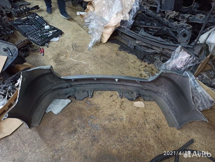 Бампер Б/У G21B50221