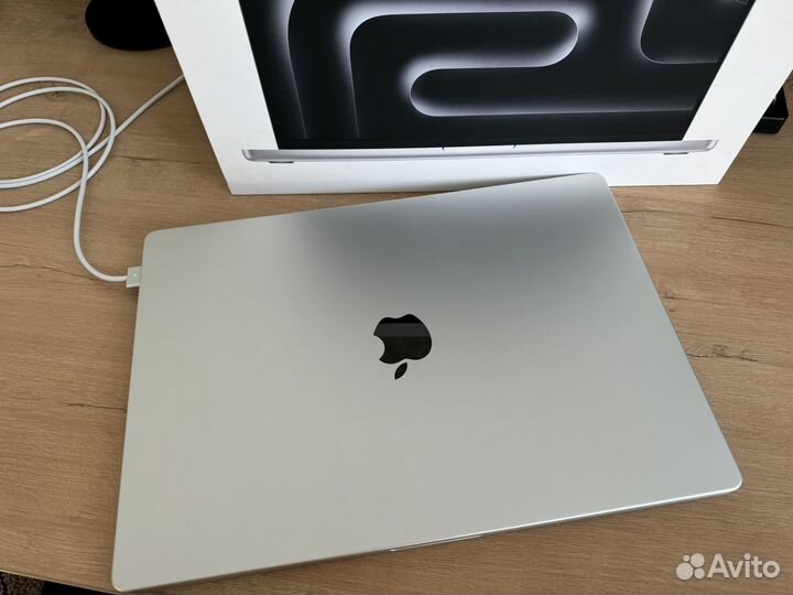 Apple MacBook Pro 16 M3 Pro 18GB/512GB Silver