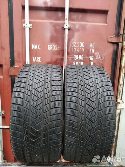 Pirelli Scorpion Winter 295/35 R21 111S