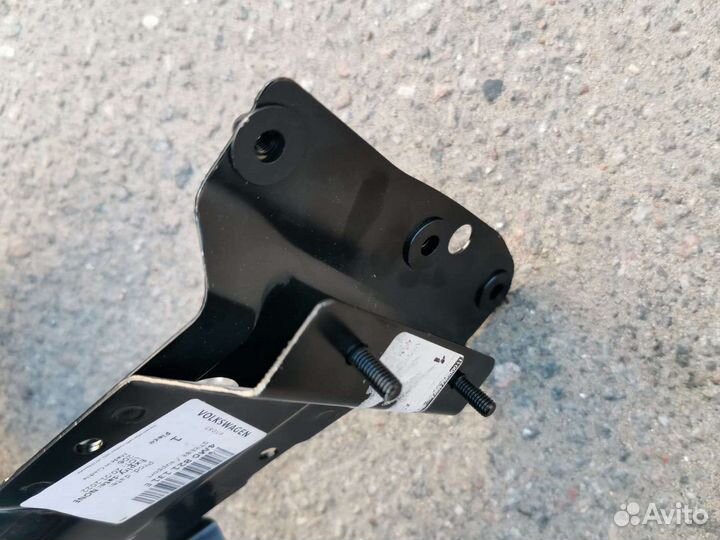 Audi Q7 4M кронштейн крыла и фары левый новый