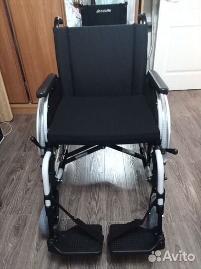 Коляска инвалидная новая