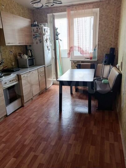 Доля в 4-к. квартире, 96,3 м², 4/14 эт.