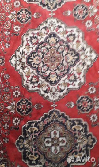 Продаю ковер шерстяной