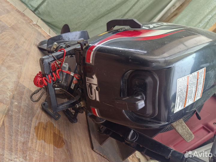 Лодка yamaran с мотором suzuki 15 и тентом