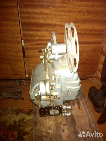 Кинопроектор 