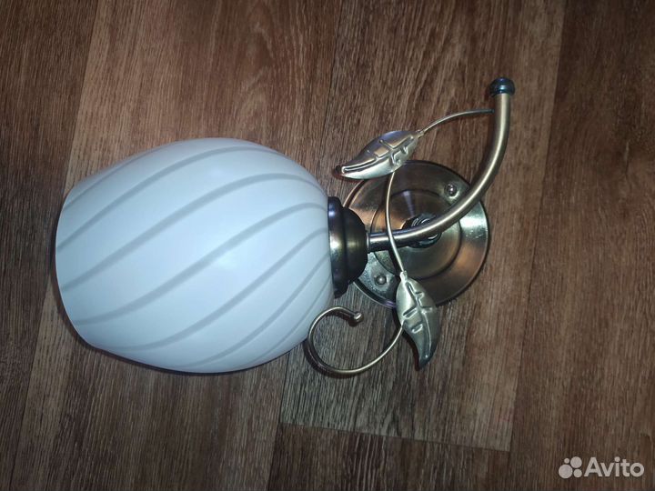 Настенный светильник бра