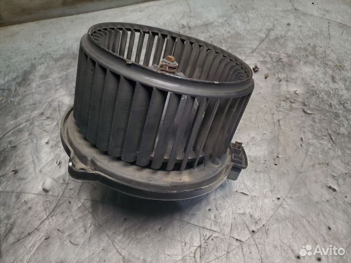 Ssang Yong Rexton 1 Моторчик отопителя печки