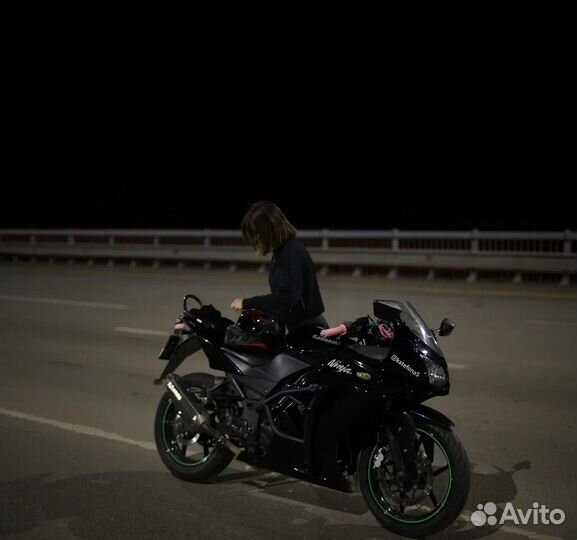 Продается мотоцикл Kawasaki Ninja 250 R