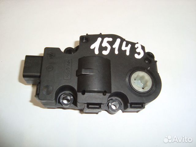 Моторчик заслонки печки W164 M642 A1669060008