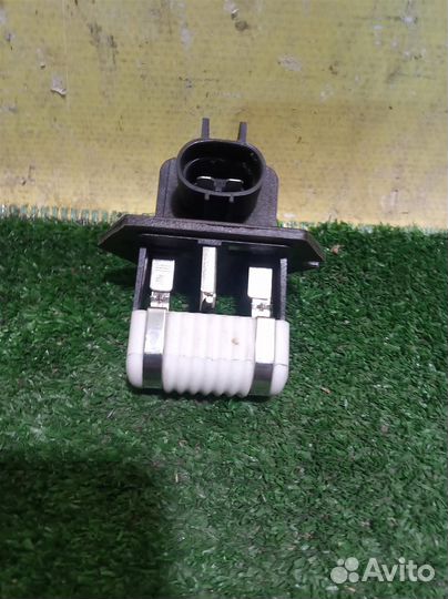 Резистор вентилятора системы охлаждения Kia Optim