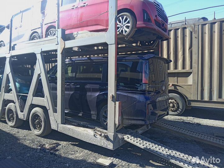 Volvo FH13 с полуприцепом, 2011