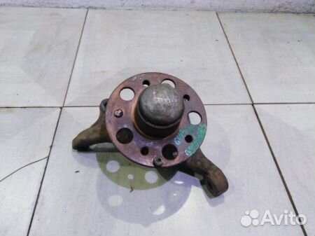 Кулак передний левый