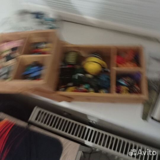Деревянный раскладной ящик для хранения рукоделия