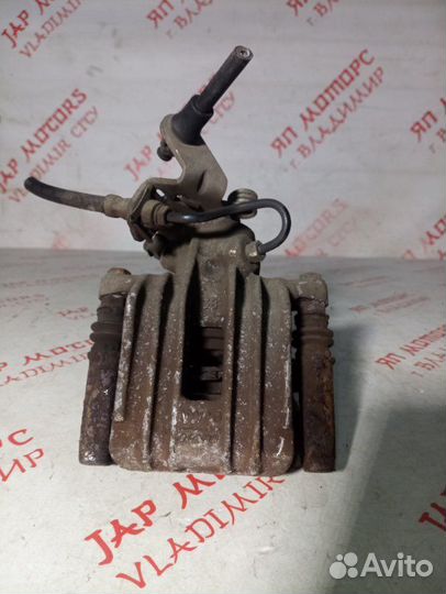 Суппорт тормозной задний Audi A3 8P BSE 1.6 2008