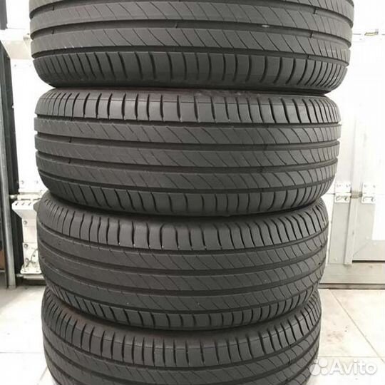 Michelin Primacy 4 215/55 R17