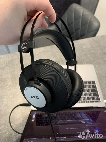 Наушники AKG k72