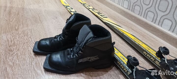 Лыжи беговые 190 см с ботинками 37 р-р