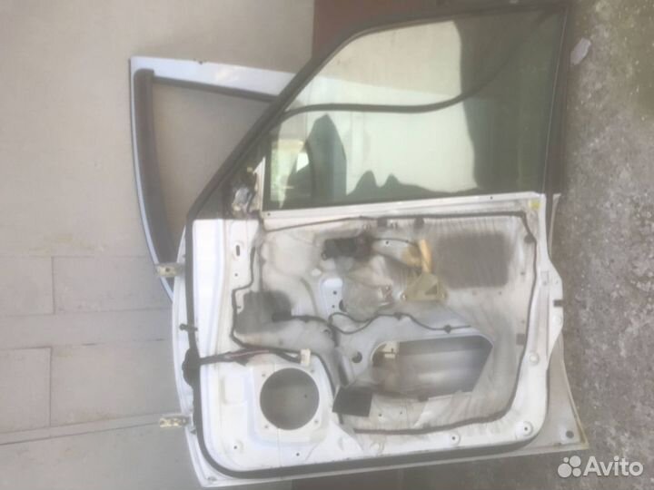 Дверь Mitsubishi Pajero V75W/V68W