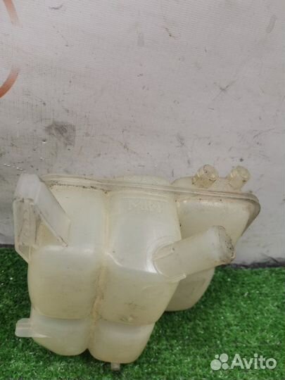 Бачок расширительный Ford Focus 3 хетчбек 1.6 pnda