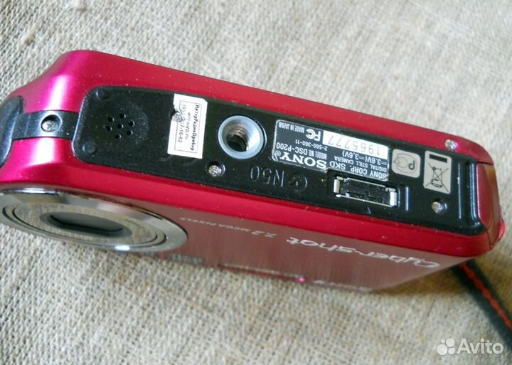 Компактная цифровая камера Sony DSC-P200 Япония