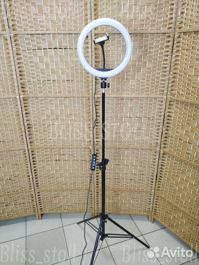 Кольцевая селфи лампа 26 см RGB со штативом